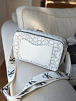 Женская сумка кросс-боди Calvin Klein Кельвин Кляйн белая хром через плечо
