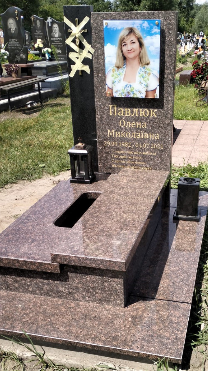 Європейський гранітний пам'ятник "Дідковичі" 1400*2000