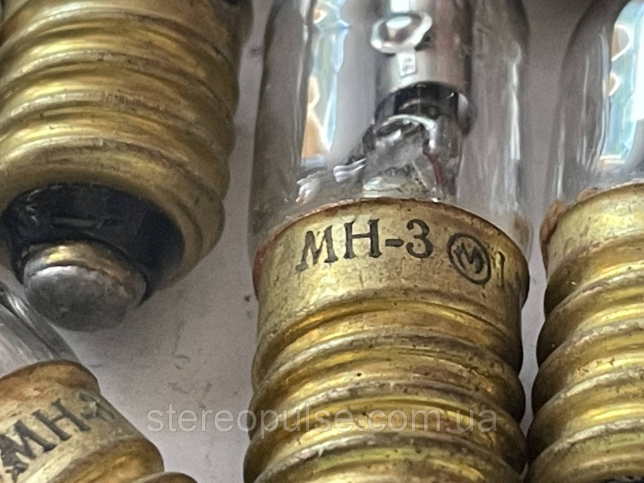 Лампа неонова  МН 3 з різьбою
