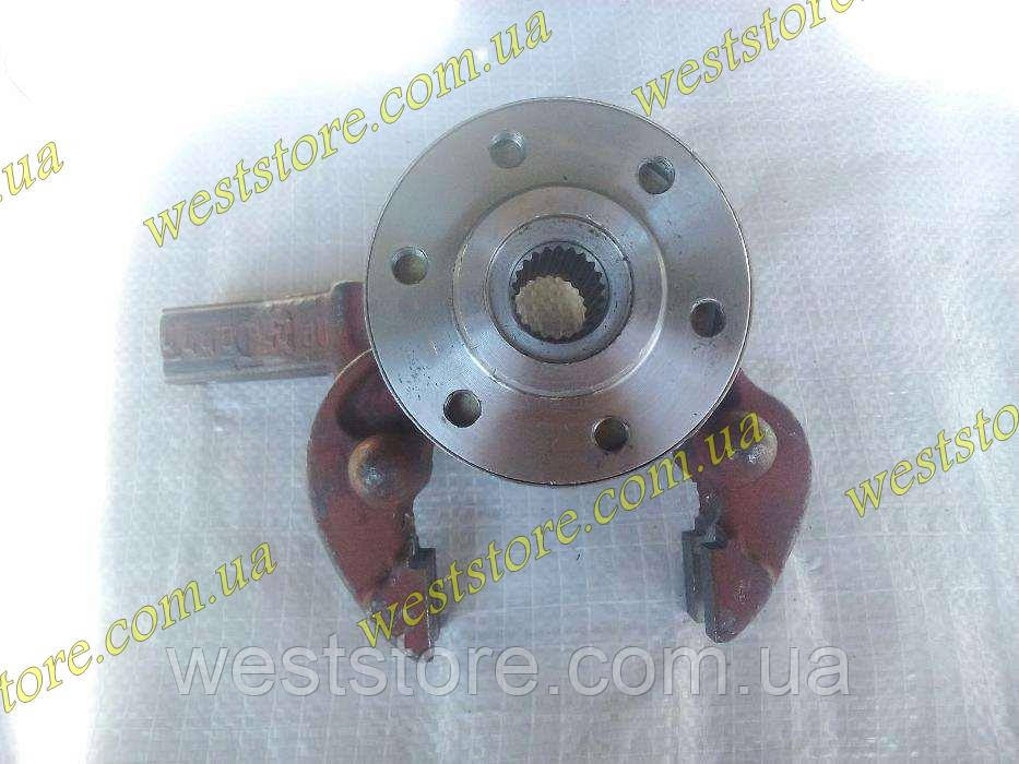 Кулак поворотный Заз 1102 1103 таврия славута правый в сборе, фото 1