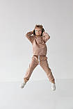 Дитячий спортивний костюм на хлопчика з капюшоном худі та штани для школярів кольору мокко, фото 4