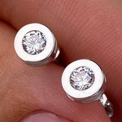 Срібні сережки-пусети родовані з фіанітами (0,7 см) РН-333