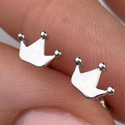 Срібні сережки-пусети родовані без каменів в формі коронок (0,7 см) РН-018