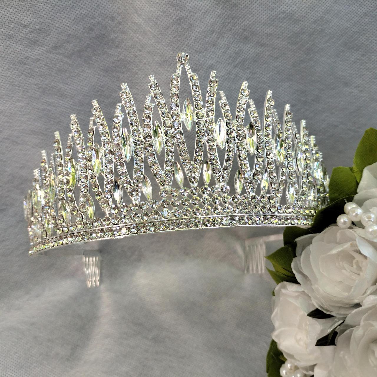 Діадема з камінням SWAROVSKI та кришталіками, сріблястий, 8 см висота
