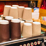 Стакан паперовий гофрований об'ємом 340 мл червоного кольору 20 шт/уп., фото 3