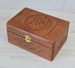 Скринька дерев'яна коричнева герб України 22,5*16,5см