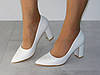 Стильні туфлі на стійкому підборі жіночі білі, фото 6