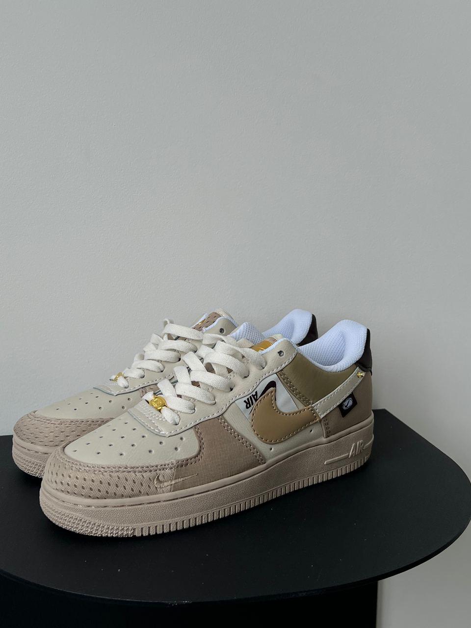 Кросівки Nike Air Force 1 Low Tan Bling - фото 2 - id-p1927634616