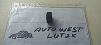 Кнопка открытия крышки багажника Volkswagen Touareg 7L6959831