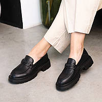 Лоферы женские туфли кожаные массивная подошва декор перемычка черные