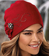 Элегантная женская шапка-бандана Willi «Arpis» с изысканным декором, в красном цвете.