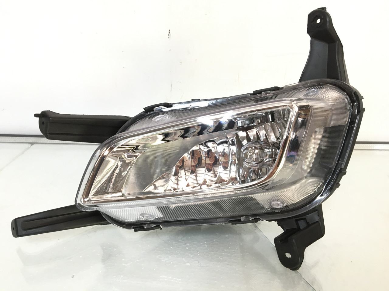 Фара ПТФ протитуманна Kia Optima K5 2015 92201-2T550 ліва, фото 1