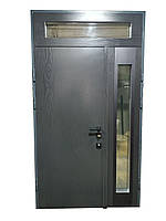 Металеві двері утеплені з полімер накладкою, склопакетом і матовою вставкою лакобель