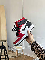 Женские кроссовки Nike Air Jordan 1 Red Black White