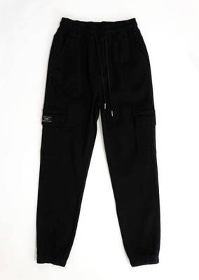 Жіночі Джинси джогери карго з накладними кишенями чорного кольору