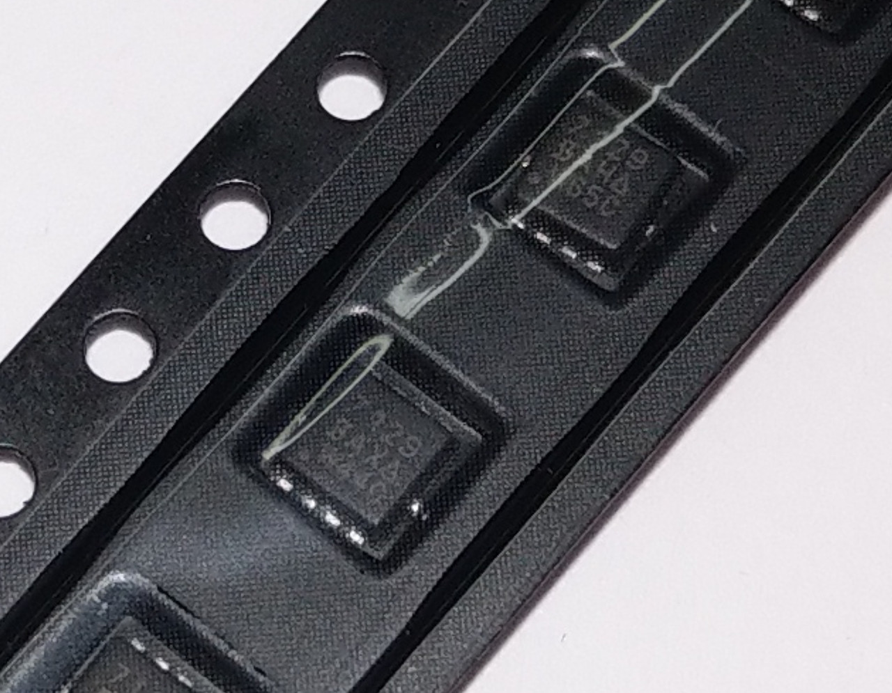 SI7129DN (7129) MOSFET Транзистор P канал 30 В 35А DFN 3x3