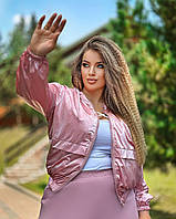 Модна жіноча вітровка рожева з капюшоном великих розмірів