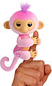 Інтерактивна іграшка мавпочка Гармонія New Fingerlings 2023 Interactive Baby Monkey Harmony (рожевий) WowWee, фото 3