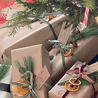 Подарунки та товари для свят