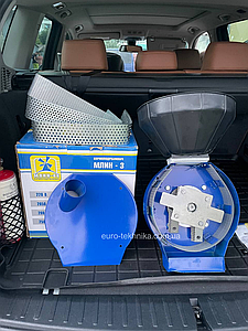 Кормоподрібнювач зернодробилка Млин-ОК Млин-3 дробарка корморізка