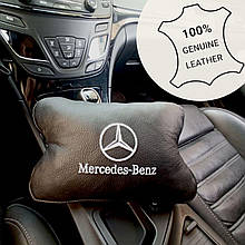 Подушка підголовник з логотипом Mercedes-Benz з натуральної шкіри на резинці з фастексом