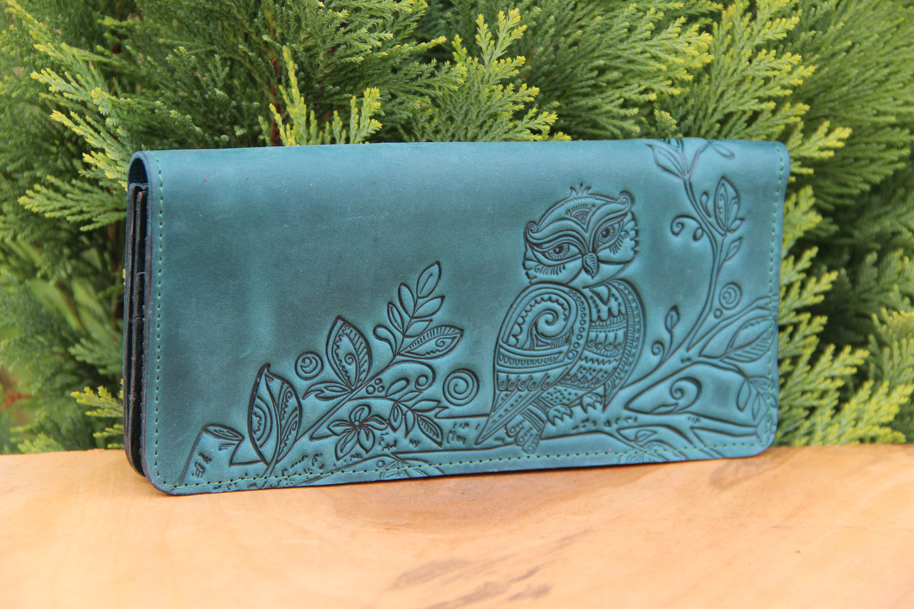 Шкіряний гаманець з тисненим орнаментом "Сова", ручна робота, зеленого кольору, 20х10 см, фото 1