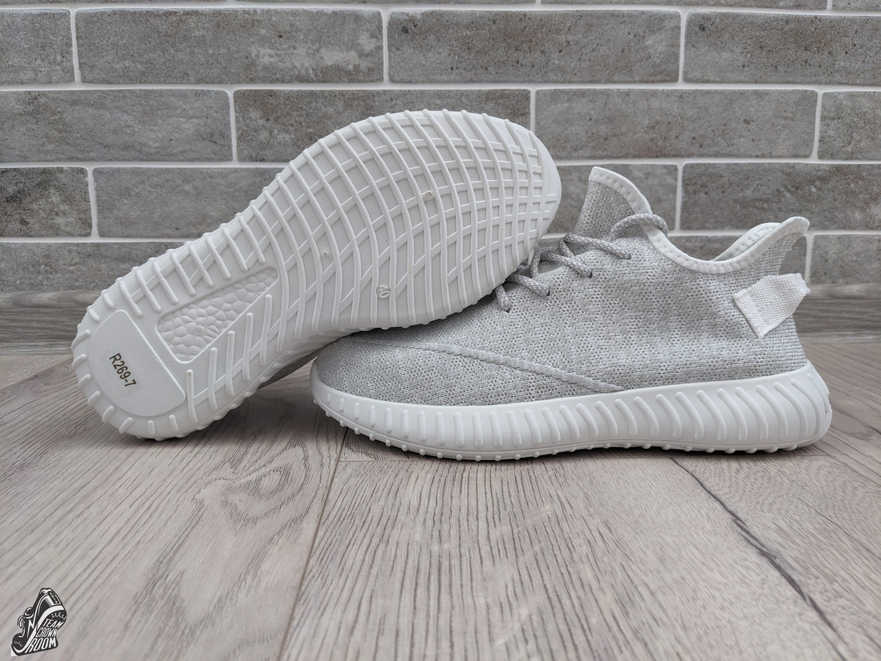 Женские кроссовки на лето сетка STILLI \ Стили yeezy boost 350 39 - фото 6 - id-p1869005416