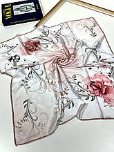 Шовкова хустка Бона троянда 90*90 см бежева ручна обробка краю