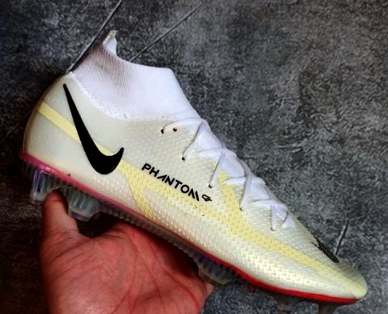 Футбольні бутси Nike Phantom GT Pro FG копи для футболу найк фанотом
