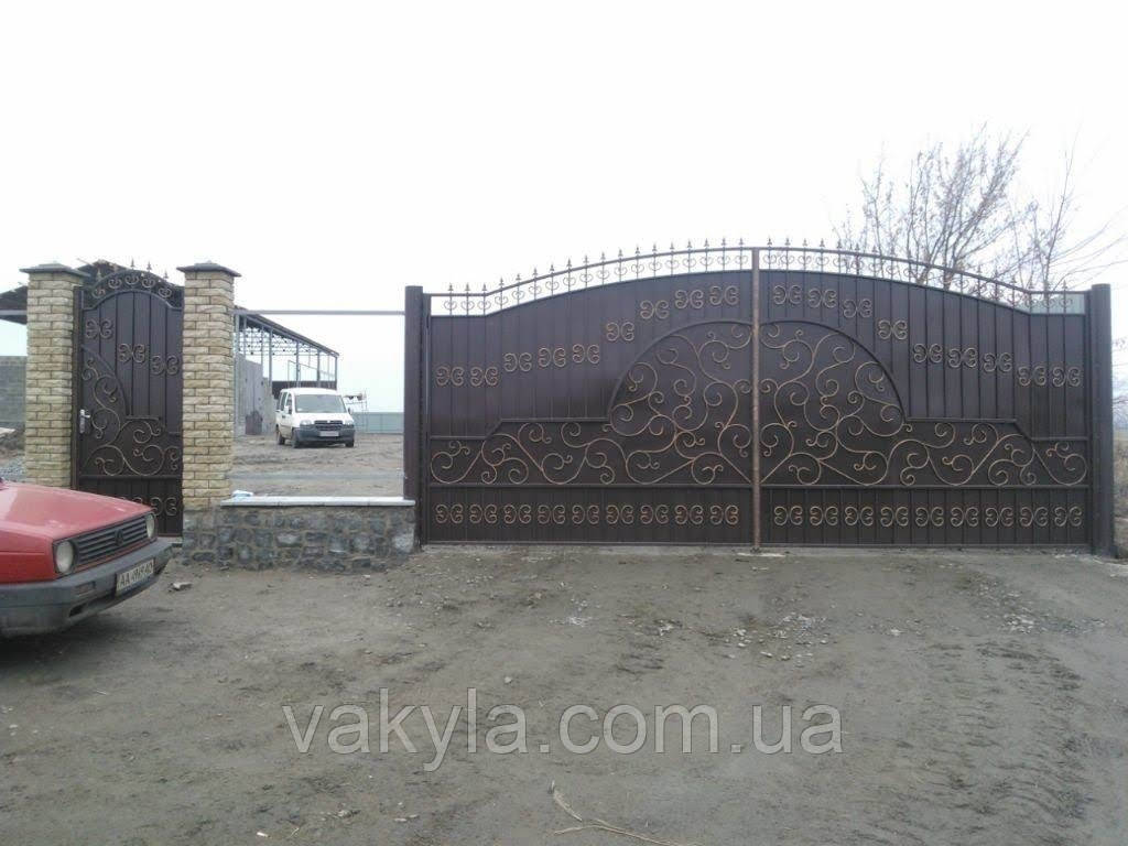 Розпашні ворота ковані