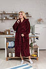 Жіночий махровий халат на запах з капюшоном, м'який домашній теплий бордовий халат, фото 6