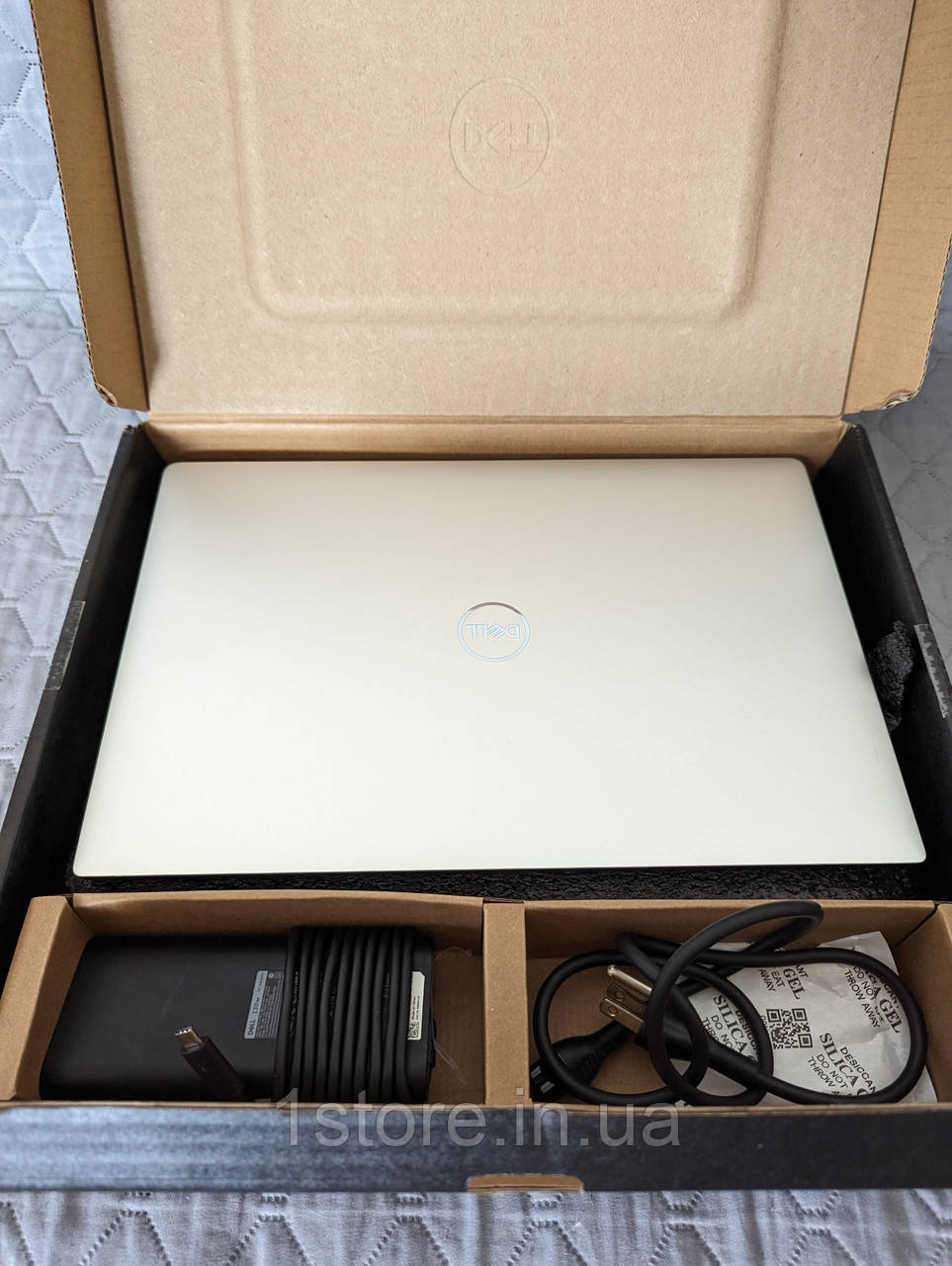 Ноутбук Dell XPS 15 7590 15.6 IPS I7-9750H Nvidia GTX 1650/16gb/256ssd