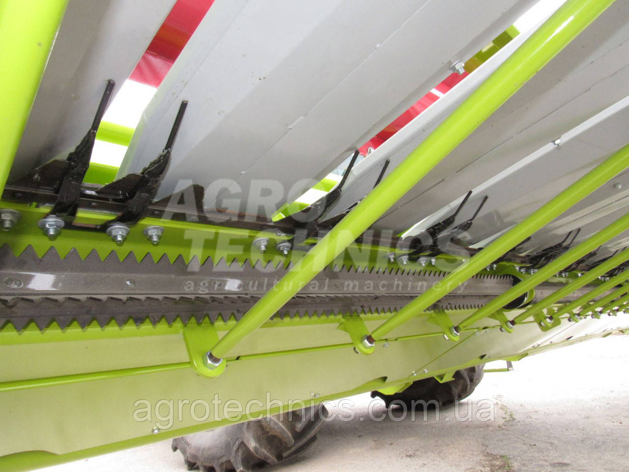 Жатка для подсолнечника Claas SUNSPEED 12-70 - фото 5 - id-p1929778259