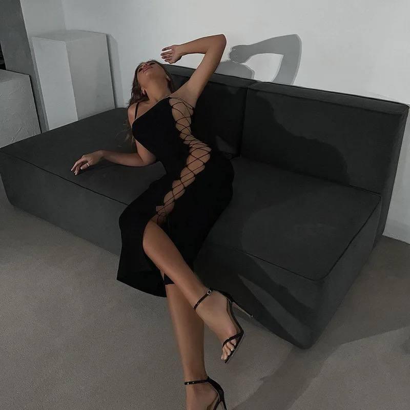 Облягаюча сукня без рукавів на тонких бретелях зі шнурівкою збоків (р. 42-44) 10035403, фото 1