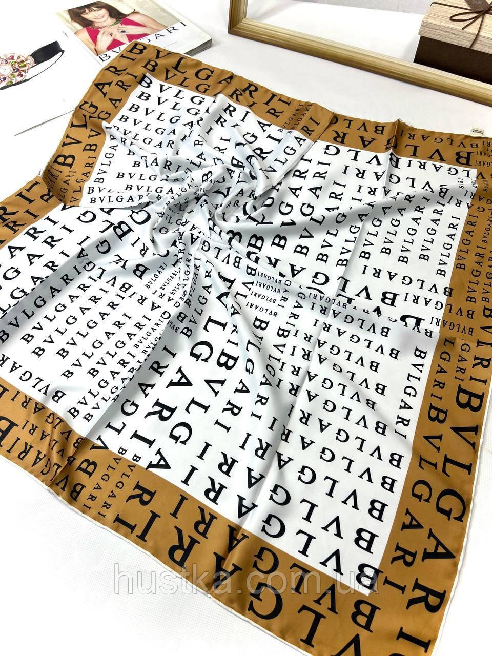 Шовкова брендова хустка BVLGARI 90*90 см білий ручна обробка краю