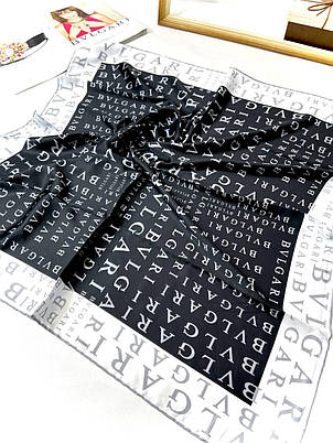 Шовкова брендова хустка BVLGARI 90*90 см чорний ручна обробка краю, фото 1