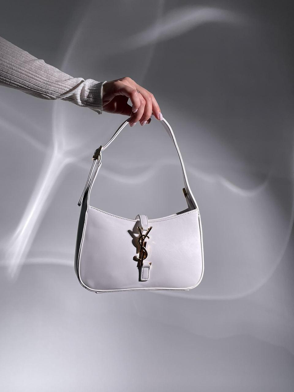 Женская сумка клатч Yves Saint Laurent Hobo White/Gold (белая) KIS06017 маленькая сумочка с эмблемой YSL house - фото 3 - id-p1929782896
