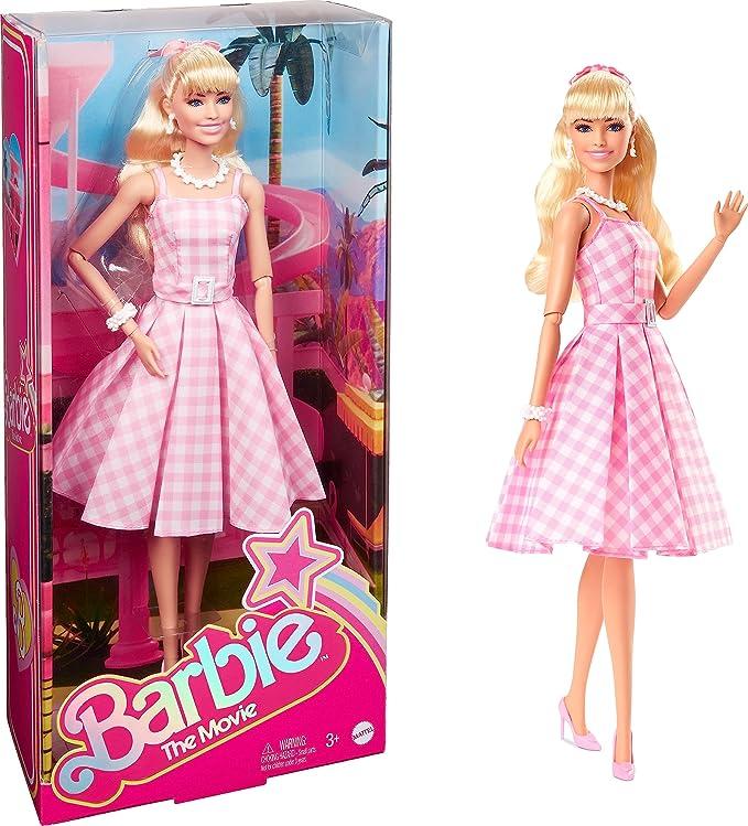 Колекційна Лялька Барбі Марго Роббі в ролі Барбі в рожевому платті Barbie The Movie Margot Robbie HPJ96, фото 1