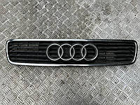 Решетка радиатора Audi A4 B5 ( 8D0853651D )