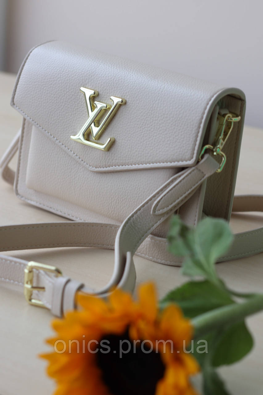 Женская сумка бежевая Louis Vuitton Mylockme beige женская сумка, брендовая сумка Louis Vuitton Mylockme - фото 3 - id-p1930975903