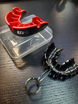 Капа боксерська OPRO Silver UFC Hologram Black/Red (art.002259002)