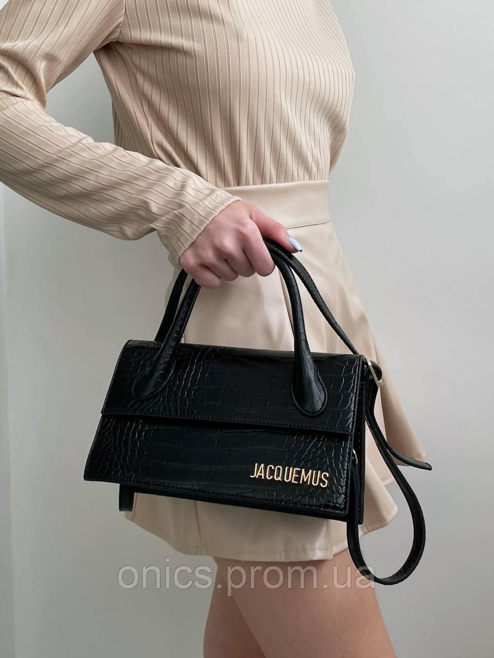 Женская сумка из эко-кожи Jacquemus Jac. Le Chiquito long молодежная, брендовая сумка хорошее качество - фото 1 - id-p1930975988