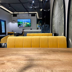 У заклад зроблено: Столи "Серія5" та "Серія 1", Дивани м'які №18 та №19, Стільці "Матіс" та крісла "DIN"