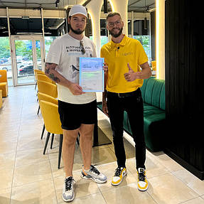 У заклад зроблено: Столи "Серія5" та "Серія 1", Дивани м'які №18 та №19, Стільці "Матіс" та крісла "DIN"