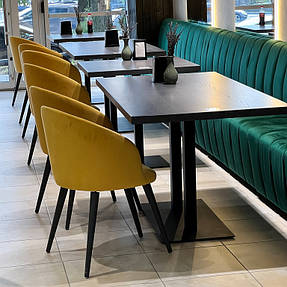 У заклад зроблено: Столи "Серія5" та "Серія 1", Дивани м'які №18 та №19, Стільці "Матіс" та крісла "DIN"