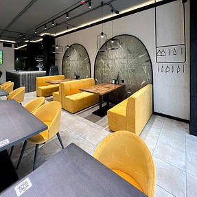 У заклад зроблено: Столи "Серія5" та "Серія 1", Дивани м'які №18 та №19, Стільці "Матіс" та крісла "DIN"