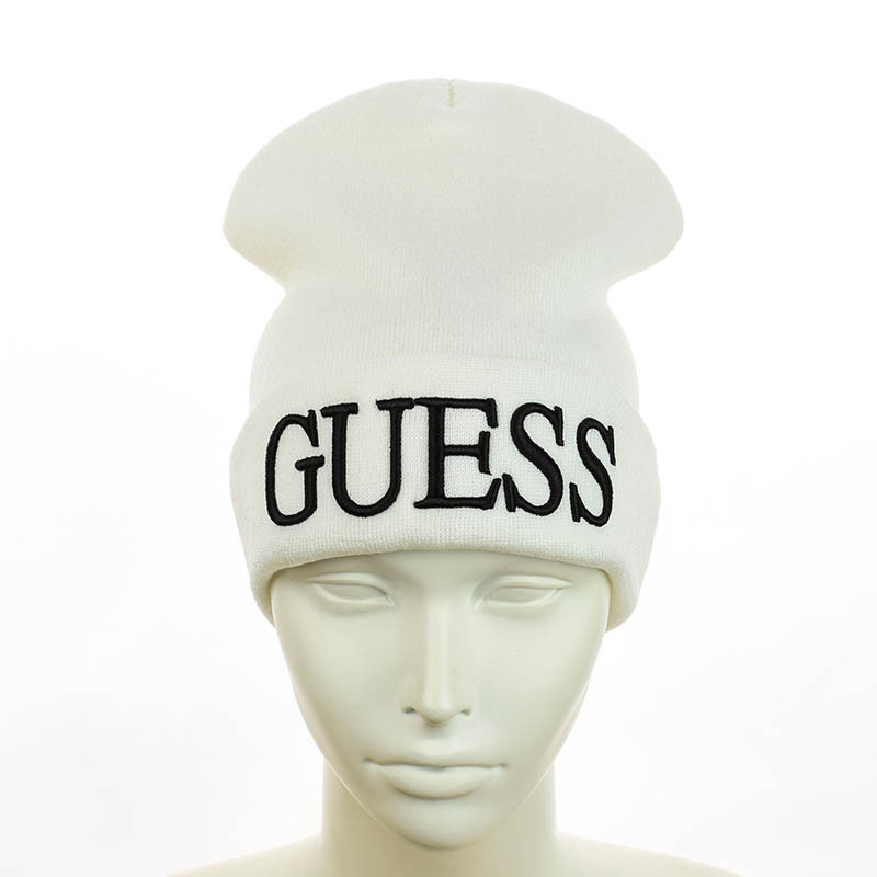 Молодіжна шапка "Guess"