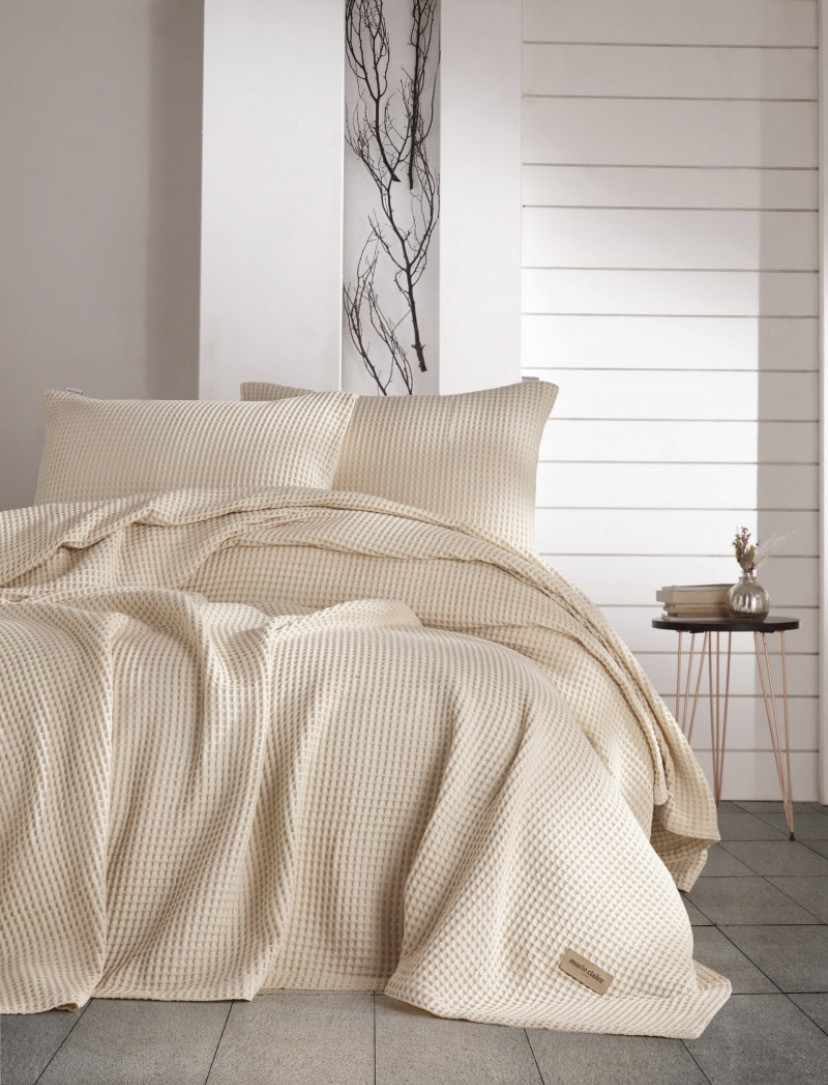Покривало вафельне піке євро розмір 240 на 260 см з наволочками Marie Claire Туреччина бежеве, фото 1