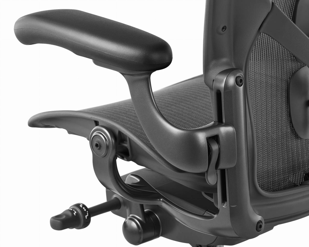 Ергономічне офісне крісло повністю регульоване Aeron Graphite розміру В Herman Miller C7 Чорний