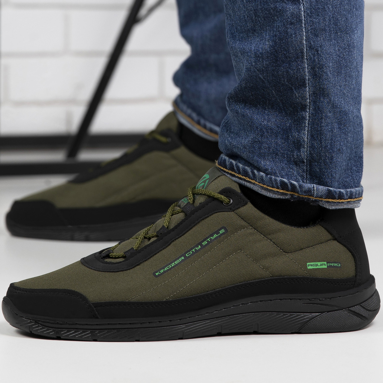 Кросівки чоловічі Kindzer UA 4002 з прошитою підошвою